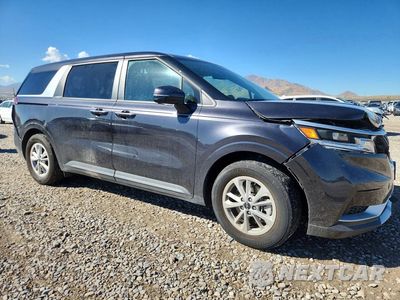 Czwarte zdjęcie samochodu z boku: 2024 KIA CARNIVAL LX VIN:KNDNB4H33R6415166 - miniatura