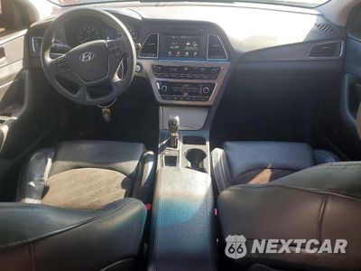 Zdjęcie 8 z 12 samochodu: 2017 HYUNDAI SONATA SPORT VIN:5NPE34AF8HH547409 - miniatura