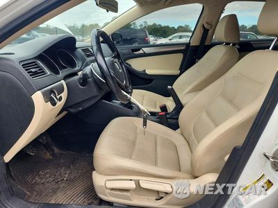 Zdjęcie 7 z 12 samochodu: 2018 VOLKSWAGEN JETTA SE VIN:3VWB67AJ8JM242375 - miniatura