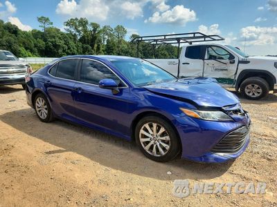 Czwarte zdjęcie samochodu z boku: 2018 TOYOTA CAMRY LE VIN:4T1B11HKXJU606199 - miniatura