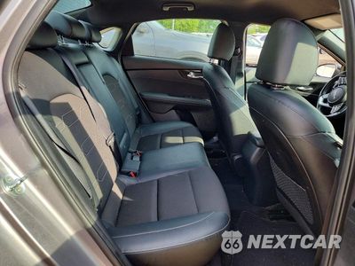 Zdjęcie 10 z 12 samochodu: 2023 KIA FORTE GT LINE VIN:3KPF54AD3PE562125 - miniatura
