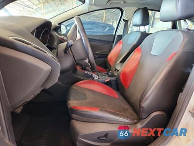 Zdjęcie 7 z 12 samochodu: 2014 FORD FOCUS TREND VIN:WF0HP4L20E4105430 - miniatura