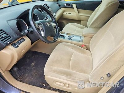 Zdjęcie 7 z 13 samochodu: 2012 TOYOTA HIGHLANDER BASE VIN:5TDZA3EH4CS025425 - miniatura