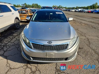 Piąte zdjęcie samochodu w środku: 2012 KIA OPTIMA SX VIN:5XXGR4A61CG025314 - miniatura