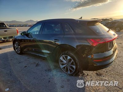 Drugie zdjęcie samochodu z przodu: 2021 AUDI E-TRON PREMIUM PLUS VIN:WA1LAAGE5MB036983 - miniatura