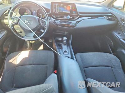 Zdjęcie 8 z 13 samochodu: 2018 TOYOTA C-HR XLE PREMIUM VIN:NMTKHMBX3JR047457 - miniatura