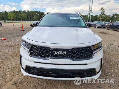 Piąte zdjęcie samochodu w środku: 2023 KIA SORENTO S VIN:5XYRL4LC0PG174604 - miniatura