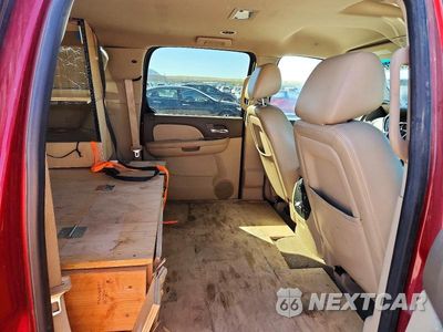 Zdjęcie 10 z 12 samochodu: 2013 CHEVROLET SUBURBAN C1500 LT VIN:1GNSCJE08DR345977 - miniatura
