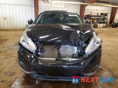 Piąte zdjęcie samochodu w środku: 2018 NISSAN MURANO PLATINUM VIN:5N1AZ2MG9JN111031 - miniatura