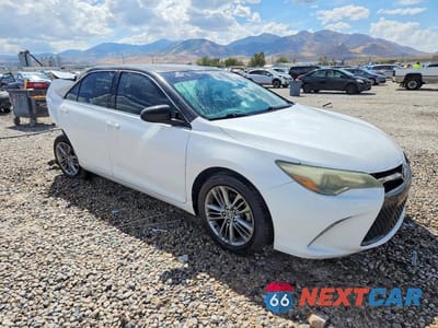 Czwarte zdjęcie samochodu z boku: 2016 TOYOTA CAMRY SE VIN:4T1BF1FK0GU161257 - miniatura