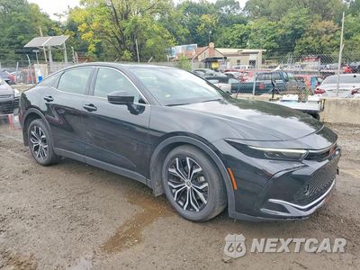 Czwarte zdjęcie samochodu z boku: 2025 TOYOTA CROWN XLE VIN:JTDAAAAF0S3038341 - miniatura