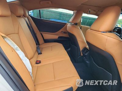 Zdjęcie 10 z 13 samochodu: 2025 LEXUS ES 300H BASE VIN:58ADA1C16SU072619 - miniatura