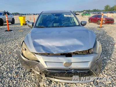 Piąte zdjęcie samochodu w środku: 2016 SCION IA BASE VIN:3MYDLBZV2GY115381 - miniatura