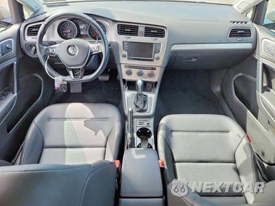 Zdjęcie 8 z 13 samochodu: 2017 VOLKSWAGEN GOLF S VIN:3VW217AU6HM040427 - miniatura