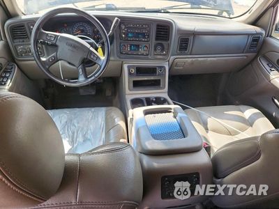 Zdjęcie 8 z 13 samochodu: 2006 GMC YUKON VIN:1GKEK13Z76J107571 - miniatura
