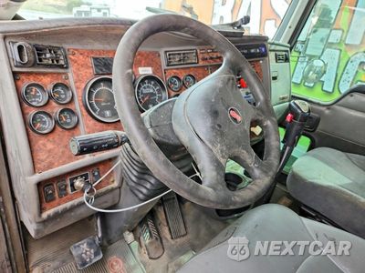 Zdjęcie 8 z 11 samochodu: 2005 KENWORTH T800 SEMI TRUCK VIN:1NKDLB0X55R080561 - miniatura