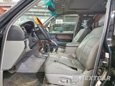 Zdjęcie 7 z 13 samochodu: 2006 LEXUS LX 470 VIN:JTJHT00W764015009 - miniatura