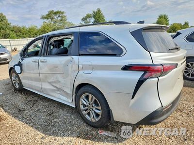 Drugie zdjęcie samochodu z przodu: 2022 TOYOTA SIENNA XLE VIN:5TDJRKEC8NS097137 - miniatura