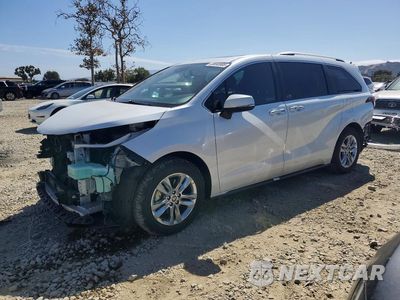 2025 TOYOTA SIENNA LIMITED 7-PASSENGER 5TDZSKFC8SS202843 - główne zdjęcie licytacji z USA - miniatura