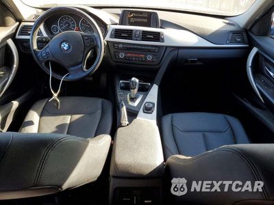 Zdjęcie 8 z 13 samochodu: 2015 BMW 320 I VIN:WBA3B1G57FNT63564 - miniatura