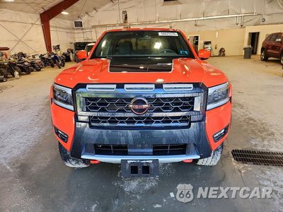 Piąte zdjęcie samochodu w środku: 2025 NISSAN FRONTIER PRO-4X VIN:1N6ED1EK5SN621215 - miniatura