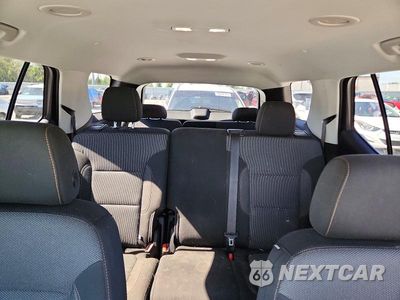 Zdjęcie 10 z 13 samochodu: 2021 CHEVROLET TRAVERSE LS VIN:1GNEVFKW8MJ219162 - miniatura