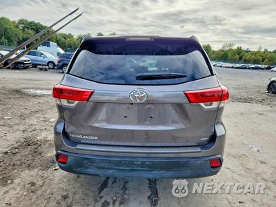 Zdjęcie 6 z 13 samochodu: 2019 TOYOTA HIGHLANDER LE VIN:5TDBZRFH6KS706583 - miniatura
