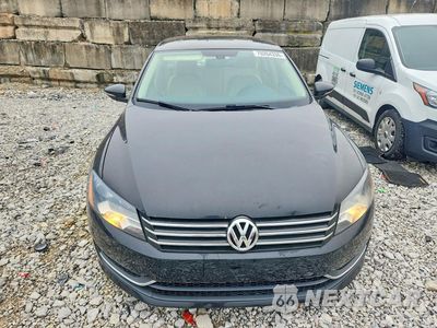 Piąte zdjęcie samochodu w środku: 2012 VOLKSWAGEN PASSAT SE VIN:1VWBP7A31CC037628 - miniatura