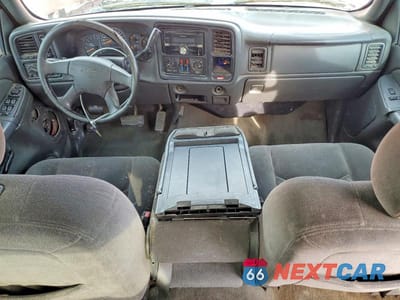 Zdjęcie 8 z 12 samochodu: 2005 CHEVROLET SILVERADO K1500 VIN:2GCEK13T251246622 - miniatura