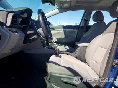 Zdjęcie 7 z 12 samochodu: 2019 HYUNDAI ELANTRA VALUE EDITION VIN:5NPD84LF0KH411454 - miniatura