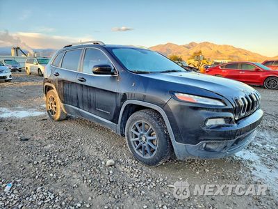 Czwarte zdjęcie samochodu z boku: 2015 JEEP CHEROKEE LATITUDE VIN:1C4PJLCB1FW531708 - miniatura