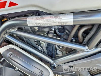 Zdjęcie 8 z 8 samochodu: 2019 DUCATI MONSTER 797+ VIN:ML0MADBMXKT002619 - miniatura