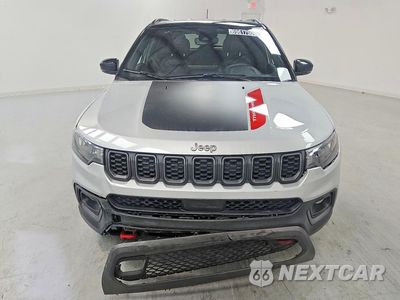 Piąte zdjęcie samochodu w środku: 2025 JEEP COMPASS TRAILHAWK VIN:3C4NJDDN6ST559333 - miniatura