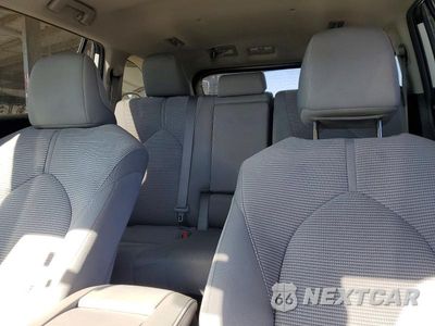 Zdjęcie 10 z 13 samochodu: 2023 TOYOTA HIGHLANDER L VIN:5TDKDRAH0PS008760 - miniatura