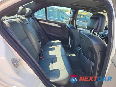 Zdjęcie 10 z 12 samochodu: 2014 MERCEDES-BENZ C 300 4MATIC VIN:WDDGF8AB9EG177615 - miniatura