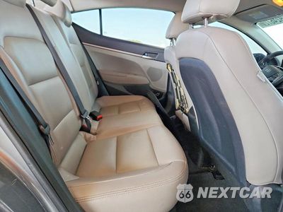 Zdjęcie 10 z 12 samochodu: 2018 HYUNDAI ELANTRA SE VIN:5NPD74LF3JH381397 - miniatura