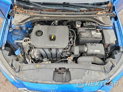 Zdjęcie 11 z 12 samochodu: 2017 HYUNDAI ELANTRA SE VIN:5NPD74LFXHH104823 - miniatura