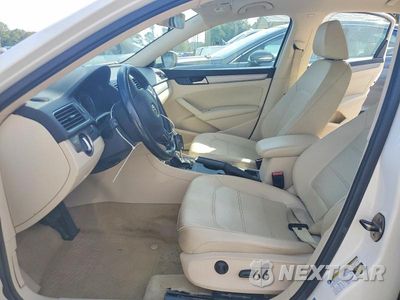 Zdjęcie 7 z 12 samochodu: 2014 VOLKSWAGEN PASSAT S VIN:1VWAT7A32EC110211 - miniatura