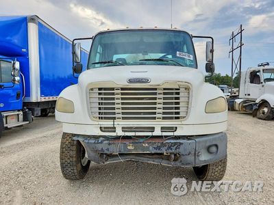 Piąte zdjęcie samochodu w środku: 2005 FREIGHTLINER BUISNESS CLASS M2 WATER TRUCK VIN:1FUBCYDC75HU09052 - miniatura