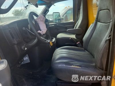 Zdjęcie 7 z 12 samochodu: 2022 GMC SAVANA BOX TRUCK VIN:7GZ37TC77NN011075 - miniatura