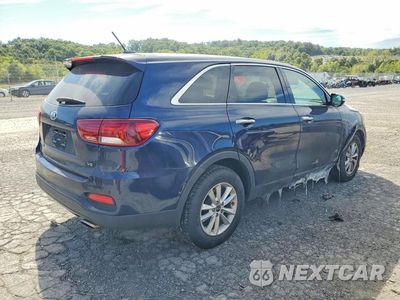 Trzecie zdjęcie samochodu z tyłu: 2020 KIA SORENTO S VIN:5XYPGDA53LG622005 - miniatura