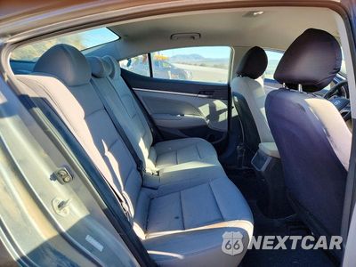 Zdjęcie 10 z 12 samochodu: 2018 HYUNDAI ELANTRA SEL VIN:KMHD84LF3JU535699 - miniatura