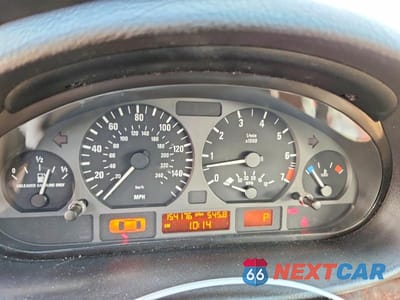 Zdjęcie 9 z 12 samochodu: 2005 BMW 3 SERIES XI VIN:WBAEU33435PR15155 - miniatura