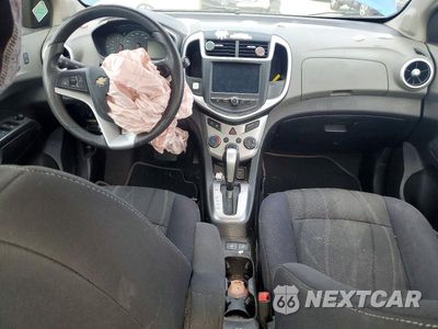 Zdjęcie 8 z 12 samochodu: 2017 CHEVROLET SONIC LT VIN:1G1JD5SHXH4142698 - miniatura
