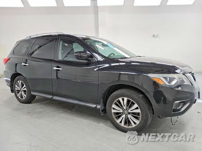 Czwarte zdjęcie samochodu z boku: 2017 NISSAN PATHFINDER SV VIN:5N1DR2MM3HC901966 - miniatura