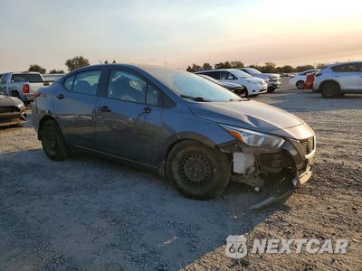 Czwarte zdjęcie samochodu z boku: 2020 NISSAN VERSA S VIN:3N1CN8DVXLL904712 - miniatura