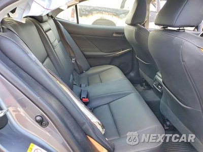 Zdjęcie 10 z 12 samochodu: 2018 LEXUS IS 300 VIN:JTHBA1D28J5062160 - miniatura