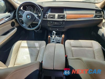 Zdjęcie 8 z 12 samochodu: 2013 BMW X5 XDRIVE35I VIN:5UXZV4C55D0B13621 - miniatura