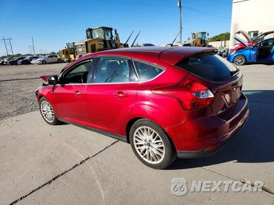 Drugie zdjęcie samochodu z przodu: 2014 FORD FOCUS TITANIUM VIN:1FADP3N2XEL264203 - miniatura