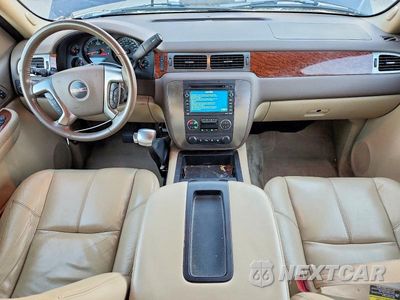 Zdjęcie 8 z 13 samochodu: 2007 GMC YUKON VIN:1GKFK13067J161628 - miniatura